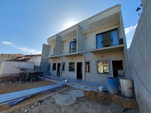 Casa com 2 suítes proximo a rodovia, Parque Nanci